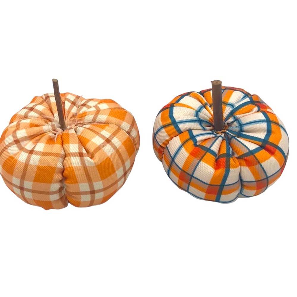 Two Mini plaid plush pumpkins - Picture 4 of 8